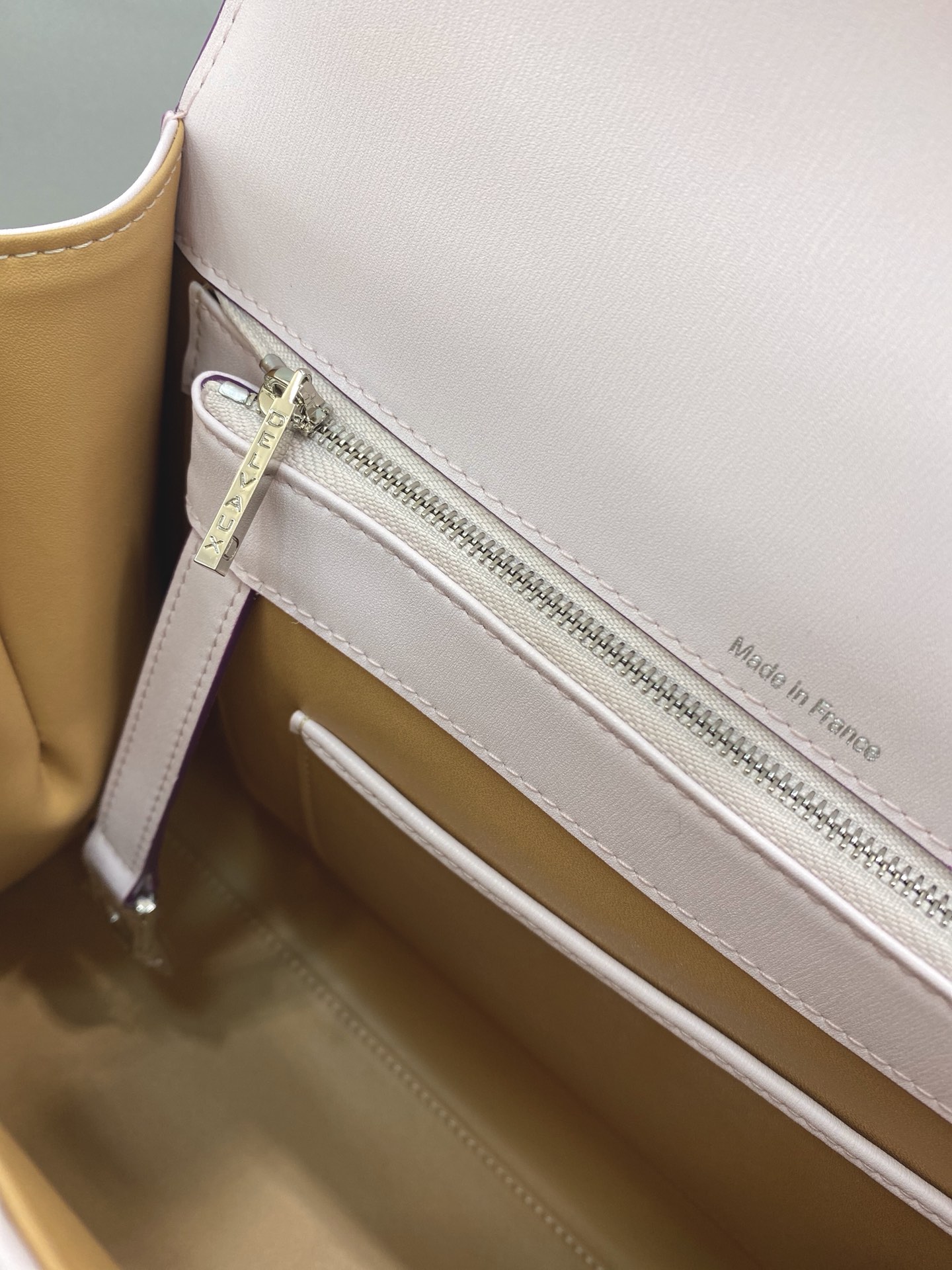 델보 브리앙 박스백 미듐